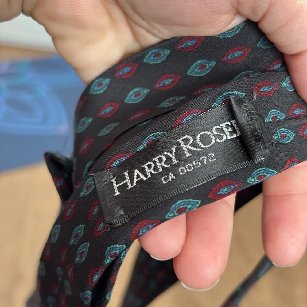 Harry Rosen tie - Picture 5 of 5